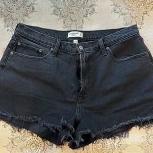 Abercrombie Curve Love High Rise Mom Short